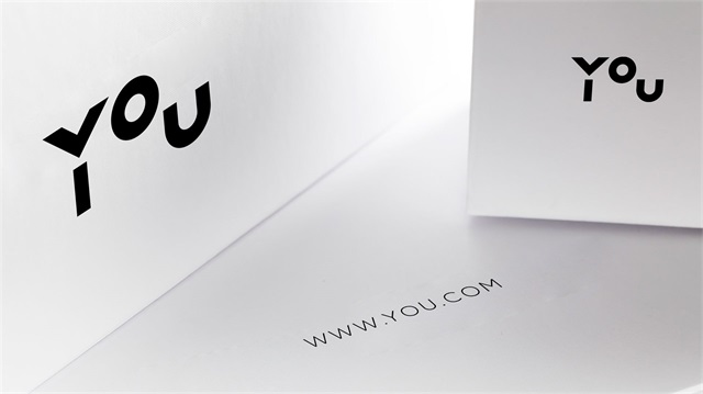 YOU輕奢護膚品牌logo設計案例