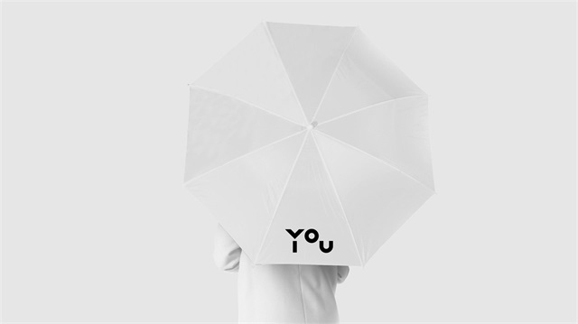 YOU輕奢護膚品牌logo設計案例