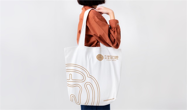 南京立登爾口腔醫院品牌設計案例